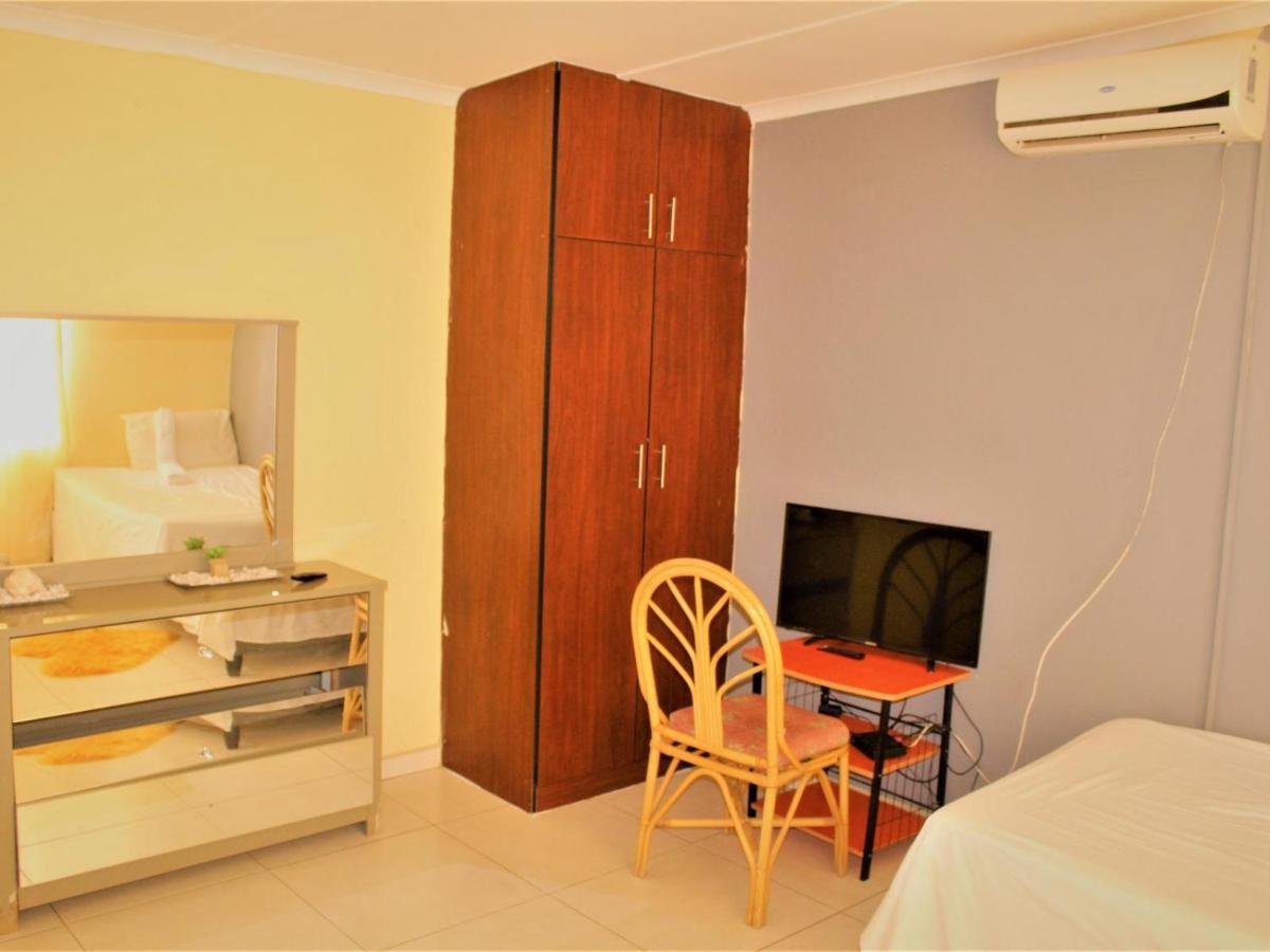 P Wake Guesthouse Opuwo Camera foto